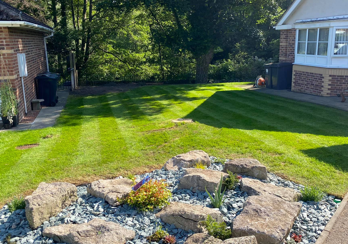 Nature Gardening Services
